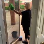 CLEANING SCREEN DOOR